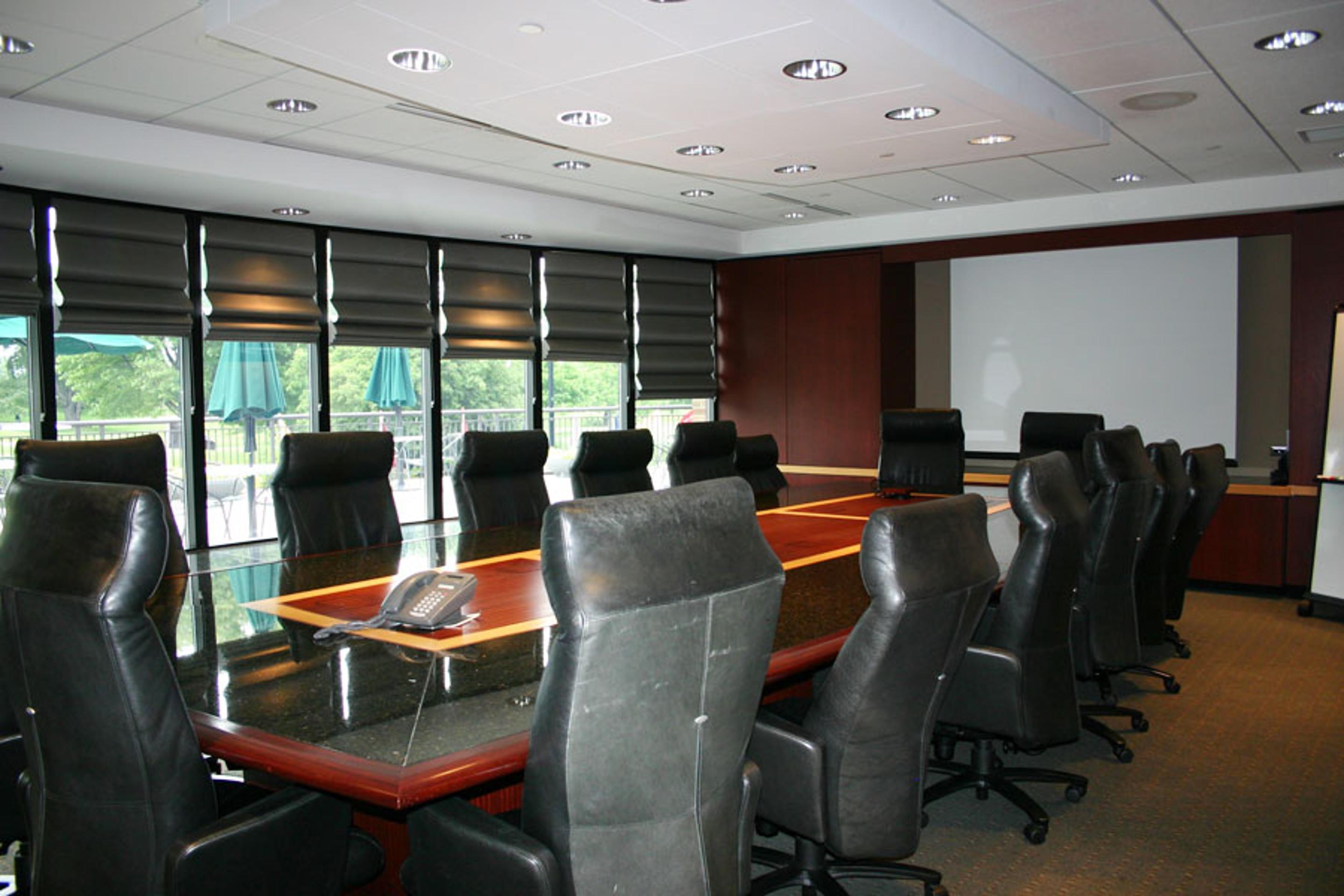 Candlewood East By Ihg Lansing