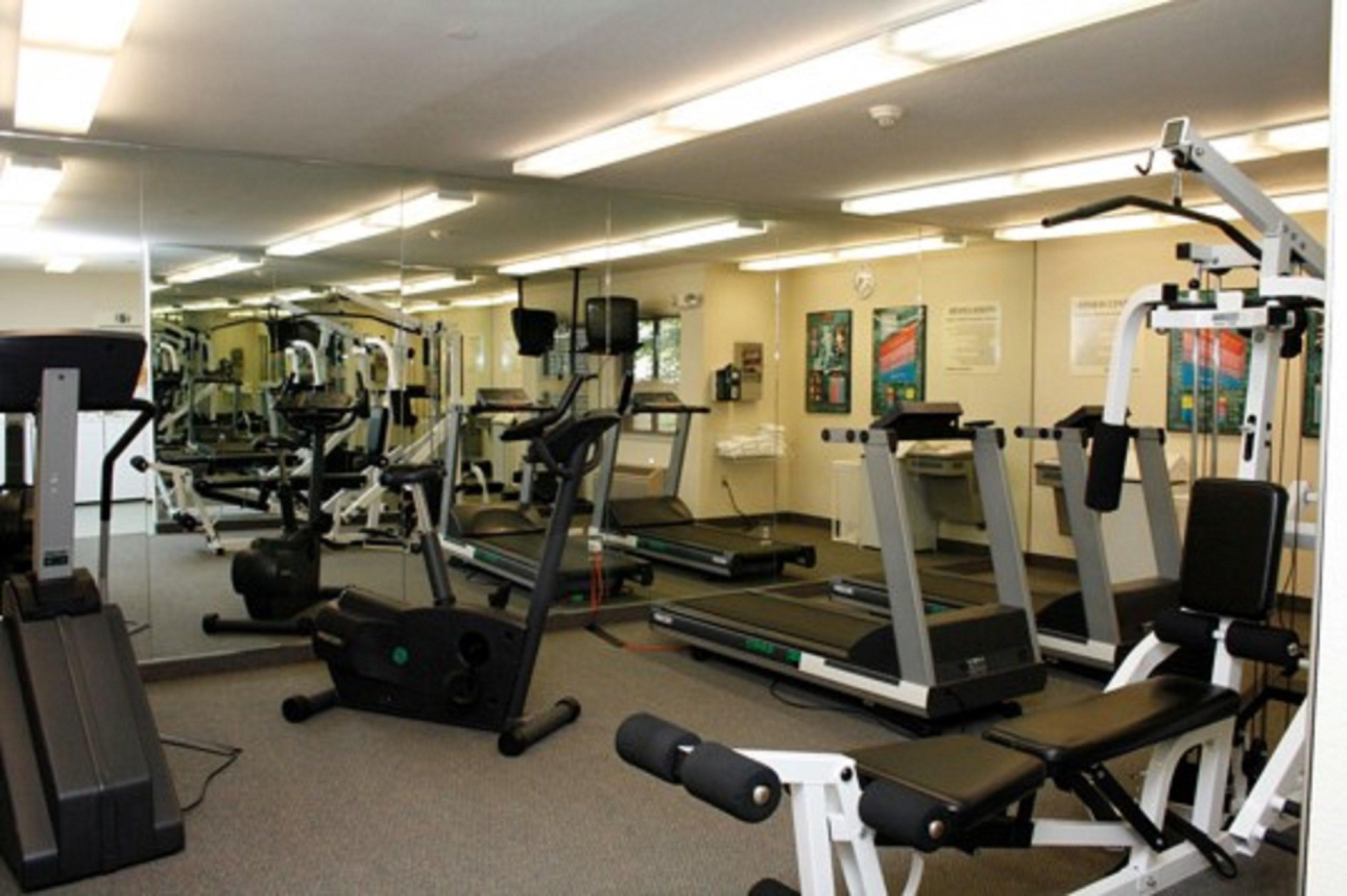 Candlewood East By Ihg Hotel 3*